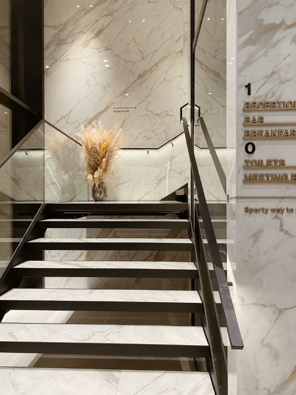 Cornr hotel