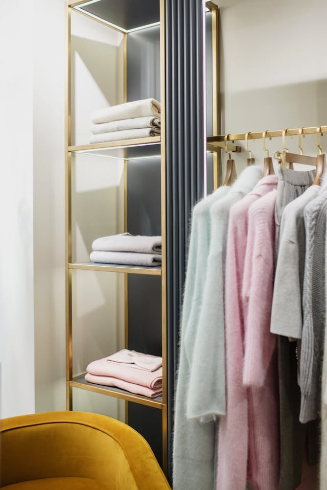 Nette kleding kledingkast