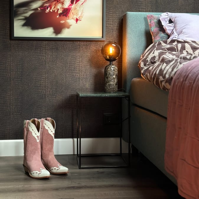 Zo gebruik je een tafellamp slaapkamer
