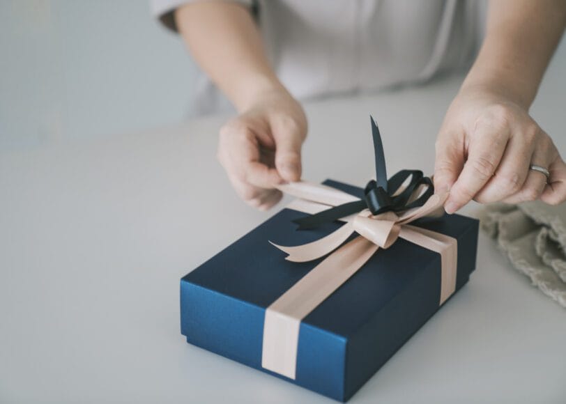 Tegeltje met spreuk als cadeau