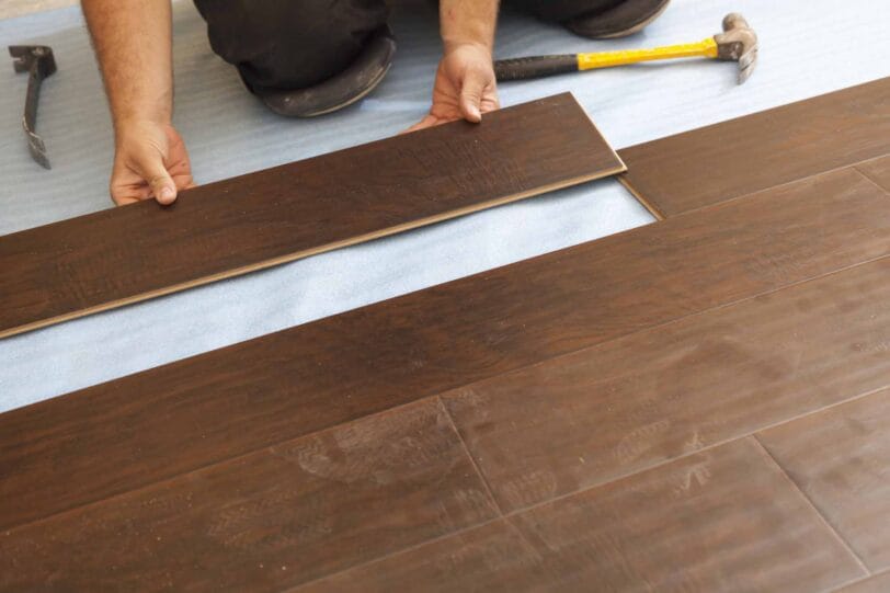 Voorbereiding voor een nieuwe vloer