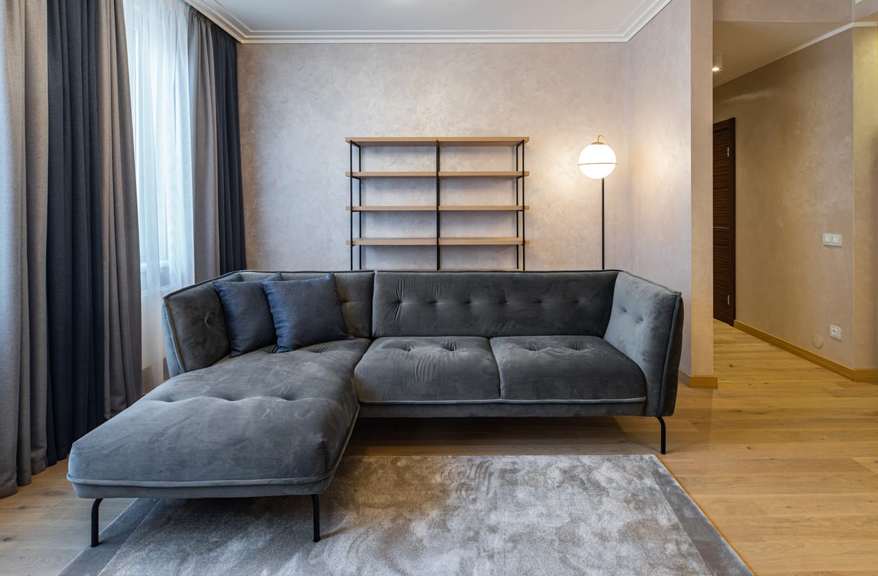Moderne woonruimte met zithoek